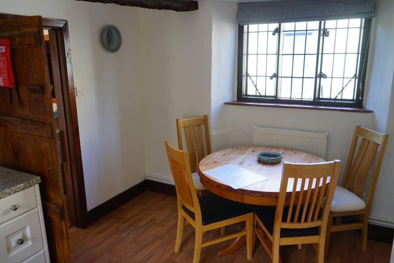 Stunning Historic 2-Bed House In Shaftesbury Villa Exterior foto