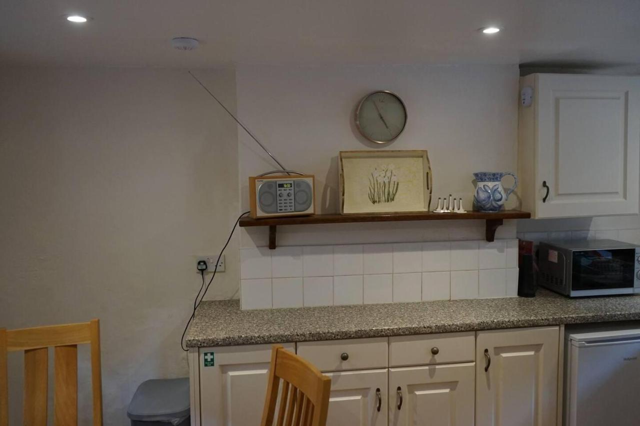 Stunning Historic 2-Bed House In Shaftesbury Villa Exterior foto